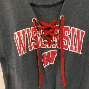 Tailgate Wisconsin Crop Top Grey Size M